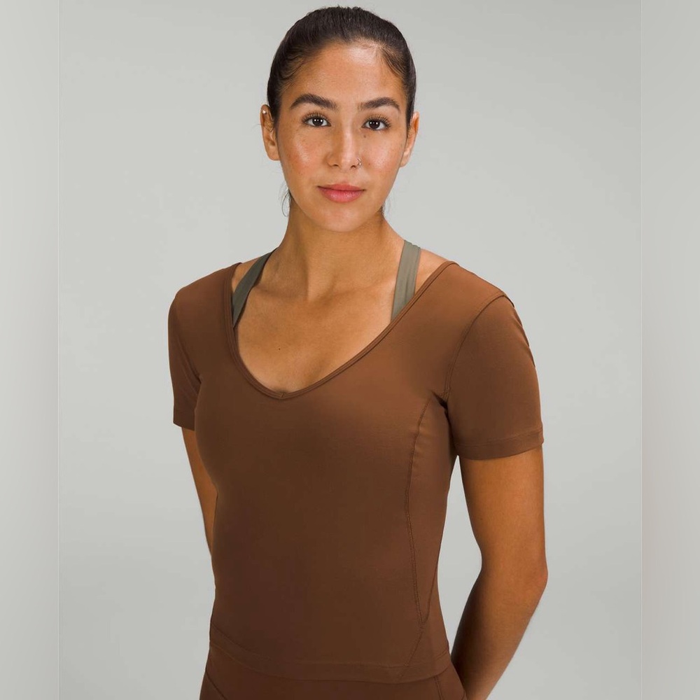 Lululemon Align T-Shirt
Roasted Brown light brown neutral v neck crop fit - Picture 3 of 9
